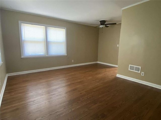 1401 E 21st Avenue, North Kansas City, MO 64116