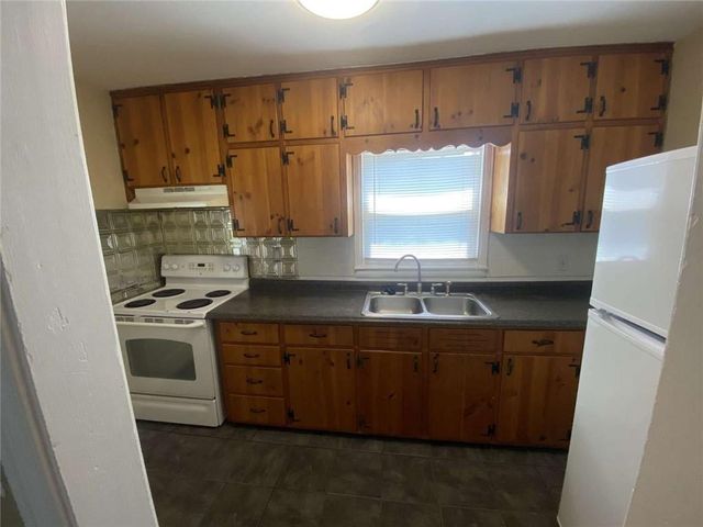 1401 E 21st Avenue, North Kansas City, MO 64116