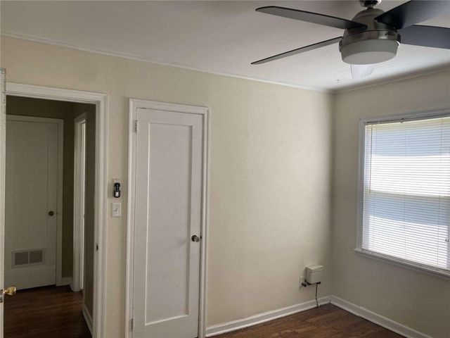 1401 E 21st Avenue, North Kansas City, MO 64116