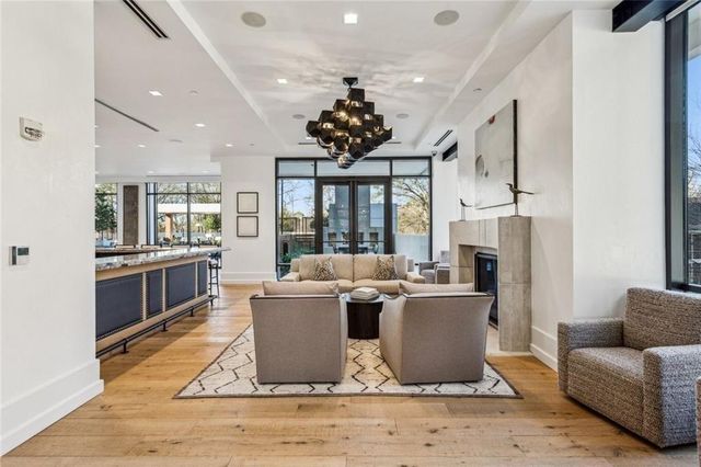 2520 Peachtree Road 602, Atlanta, GA 30305