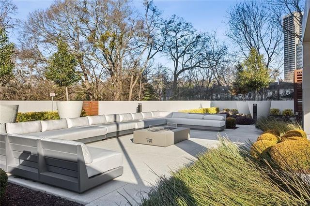 2520 Peachtree Road 602, Atlanta, GA 30305