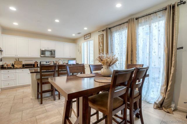 35430 Marabella Ct, Winchester, CA 92596