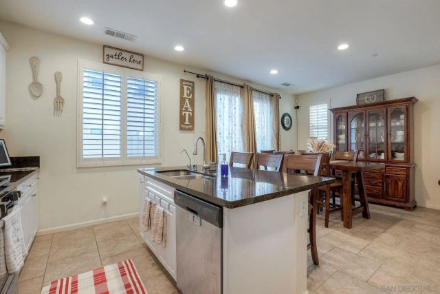 35430 Marabella Ct, Winchester, CA 92596