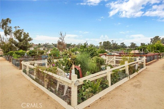 27858 Via Sarasate, Mission Viejo, CA 92692