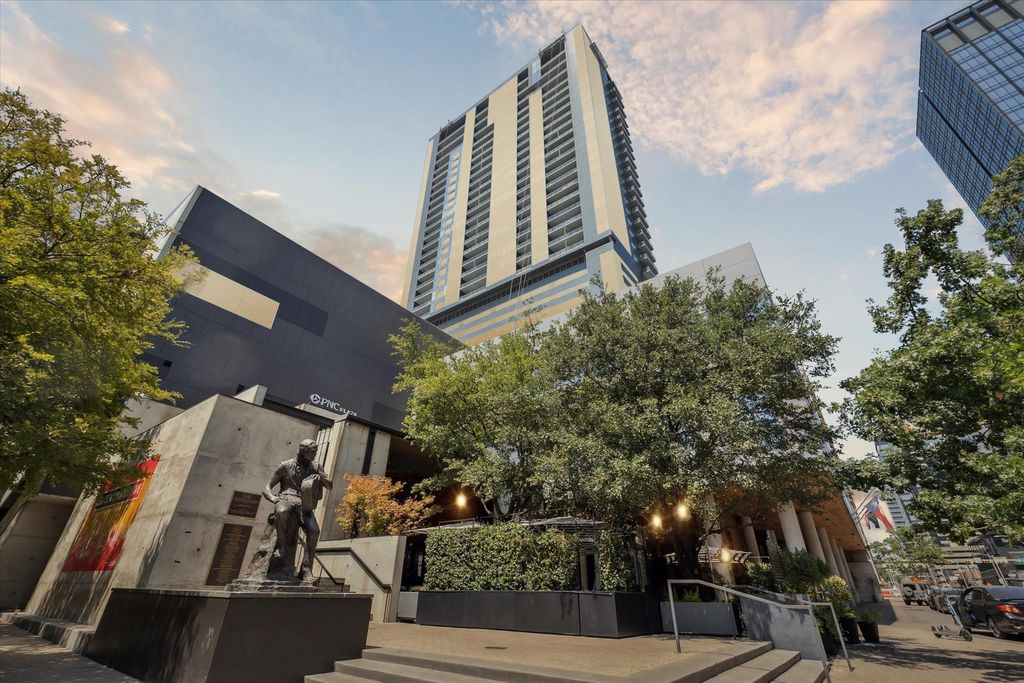 210 Lavaca ST 1802, Austin, TX 78701