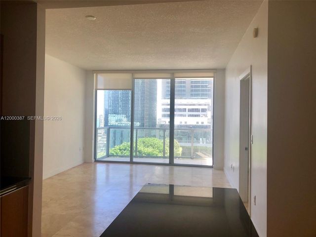 1050 BRICKELL AV 1408, Miami, FL 33131