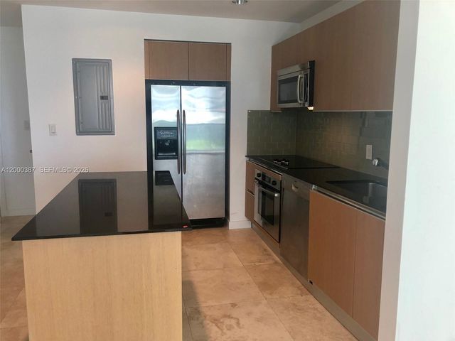 1050 BRICKELL AV 1408, Miami, FL 33131