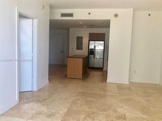 1050 BRICKELL AV 1408, Miami, FL 33131