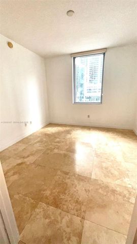 1050 BRICKELL AV 1408, Miami, FL 33131