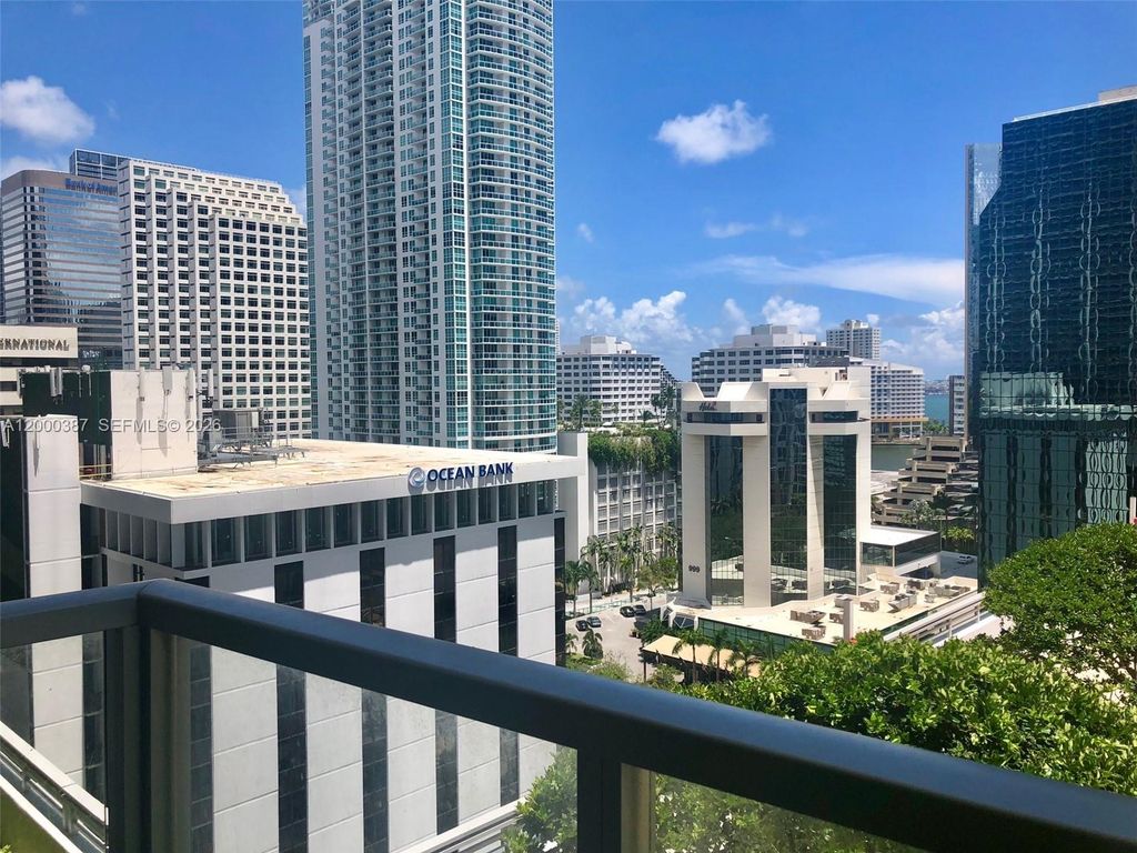 1050 BRICKELL AV 1408, Miami, FL 33131