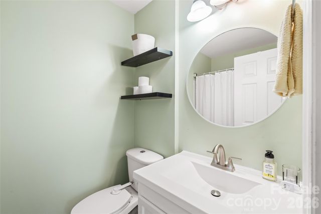 3909 Armitage Drive, Charlotte, NC 28269