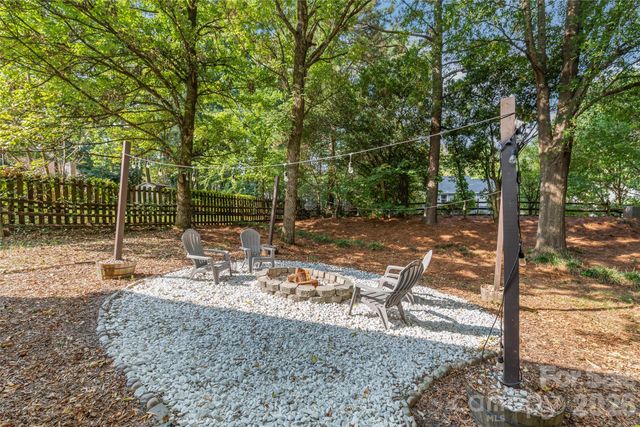 3909 Armitage Drive, Charlotte, NC 28269