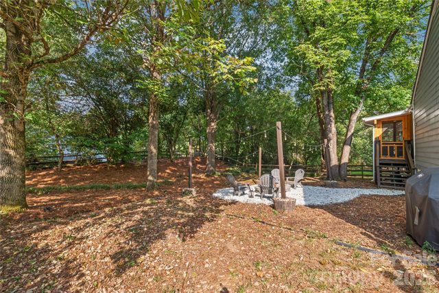 3909 Armitage Drive, Charlotte, NC 28269