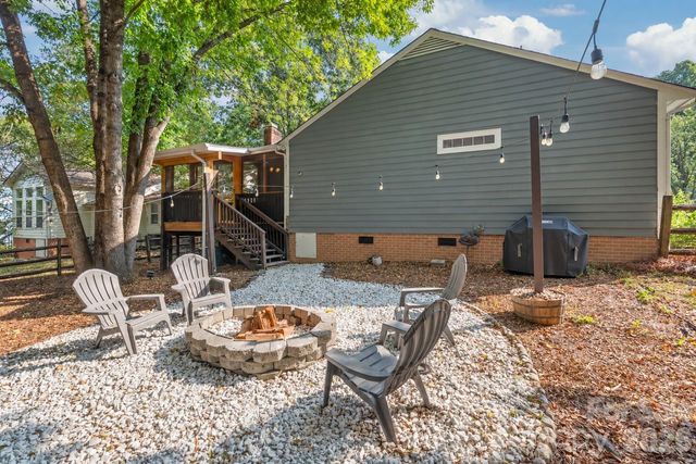 3909 Armitage Drive, Charlotte, NC 28269