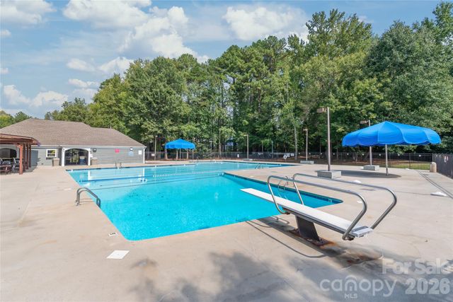 3909 Armitage Drive, Charlotte, NC 28269