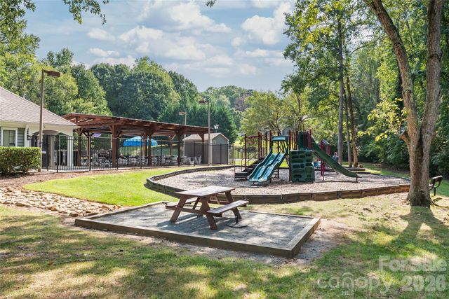 3909 Armitage Drive, Charlotte, NC 28269