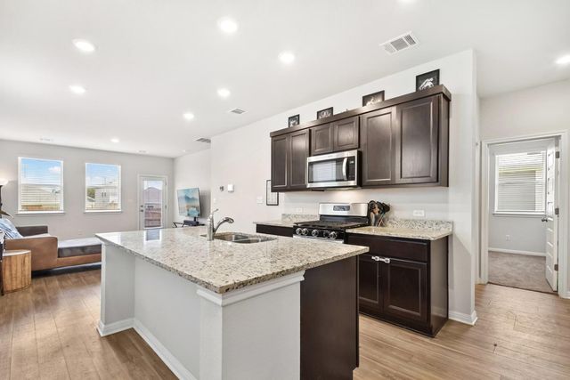 255 Spirit ST, Elgin, TX 78621