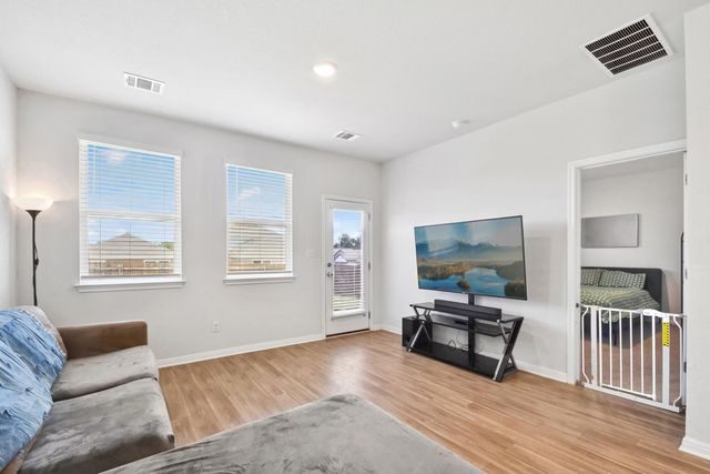255 Spirit ST, Elgin, TX 78621