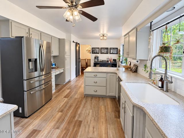 2344 Cheshire Woods Road, Toledo, OH 43617