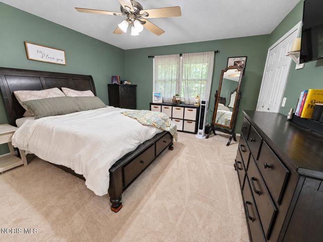 2344 Cheshire Woods Road, Toledo, OH 43617