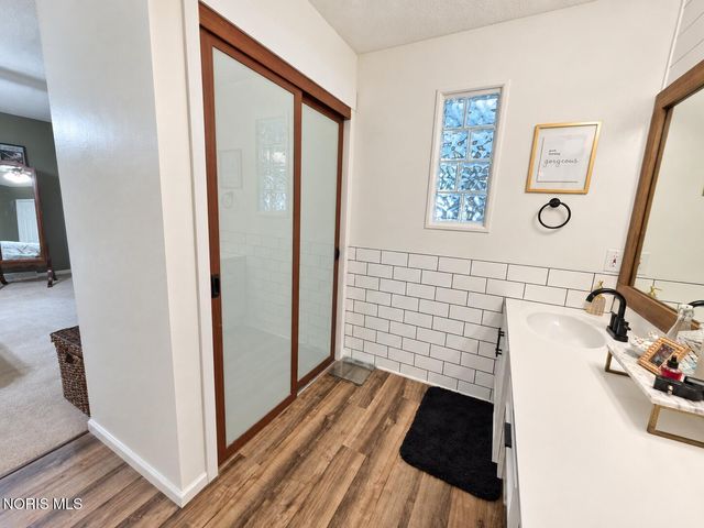 2344 Cheshire Woods Road, Toledo, OH 43617