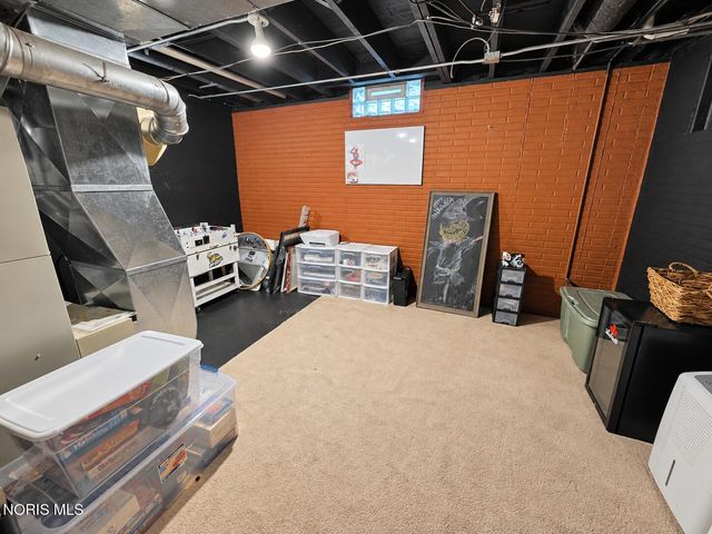 2344 Cheshire Woods Road, Toledo, OH 43617