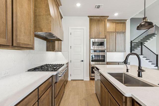 6801 Turner Falls Circle, Flower Mound, TX 76226