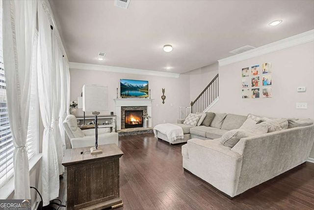 401 Water Oak Court, Canton, GA 30114