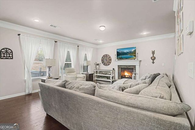 401 Water Oak Court, Canton, GA 30114