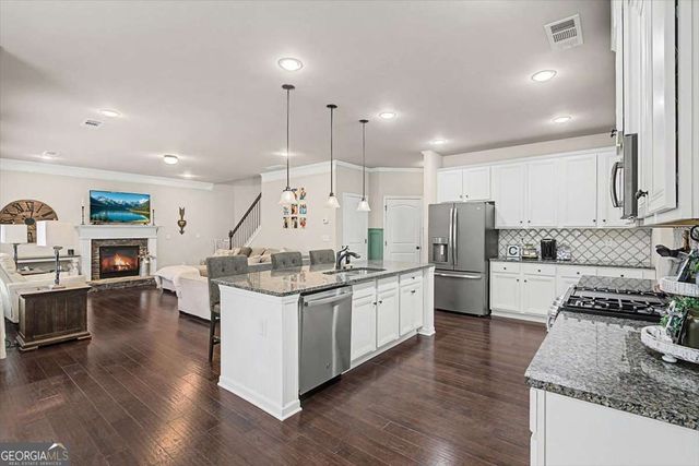 401 Water Oak Court, Canton, GA 30114