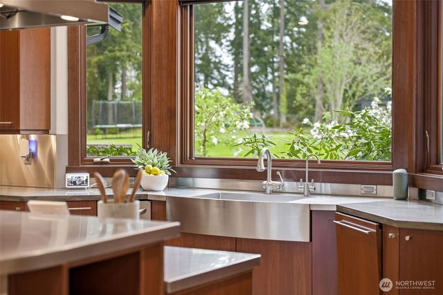 1136 14th Avenue, Fox Island, WA 98333