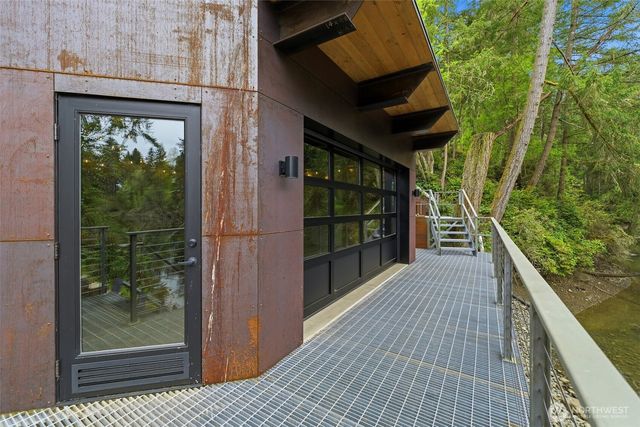 1136 14th Avenue, Fox Island, WA 98333