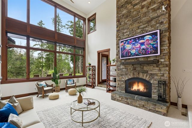 1136 14th Avenue, Fox Island, WA 98333