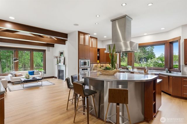 1136 14th Avenue, Fox Island, WA 98333