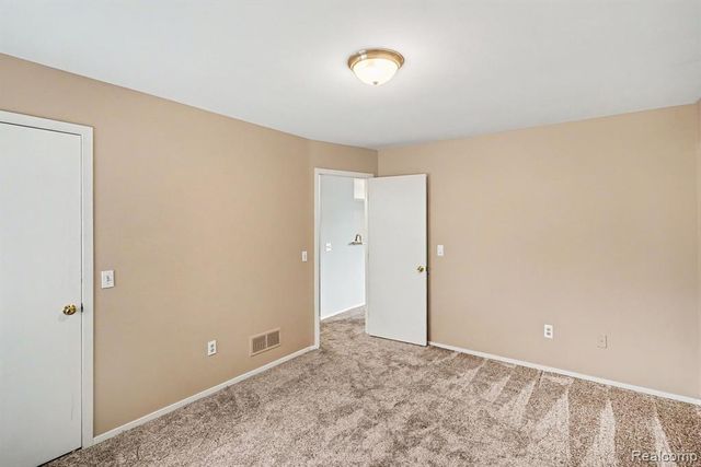 418 Water Tower Circle, Brighton, MI 48116