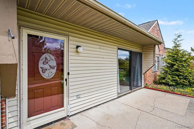 418 Water Tower Circle, Brighton, MI 48116