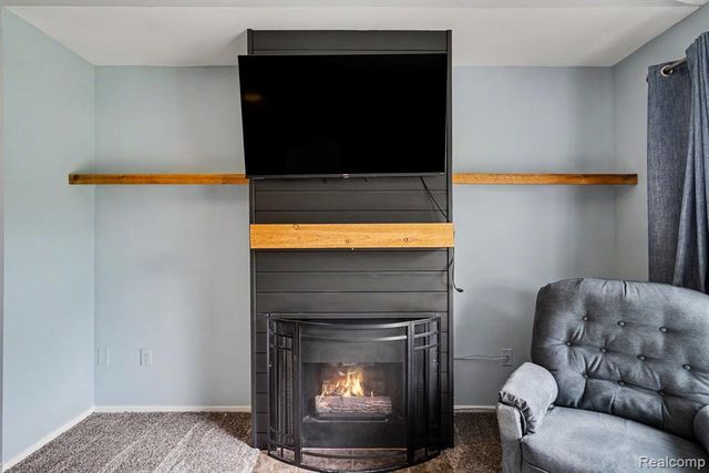 418 Water Tower Circle, Brighton, MI 48116