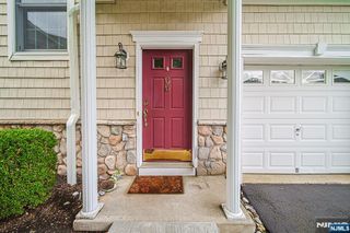 66 Pheasant Run 16, Old Tappan, NJ 07675