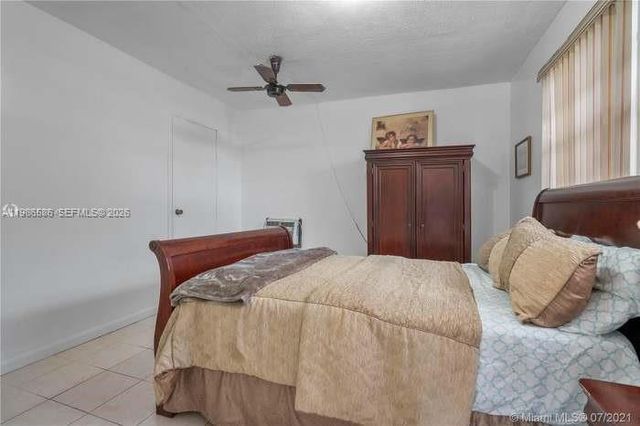 52 E 50th Pl, Hialeah, FL 33013