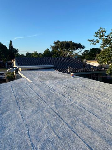 52 E 50th Pl, Hialeah, FL 33013