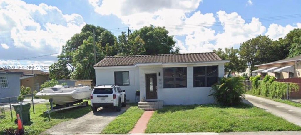 52 E 50th Pl, Hialeah, FL 33013