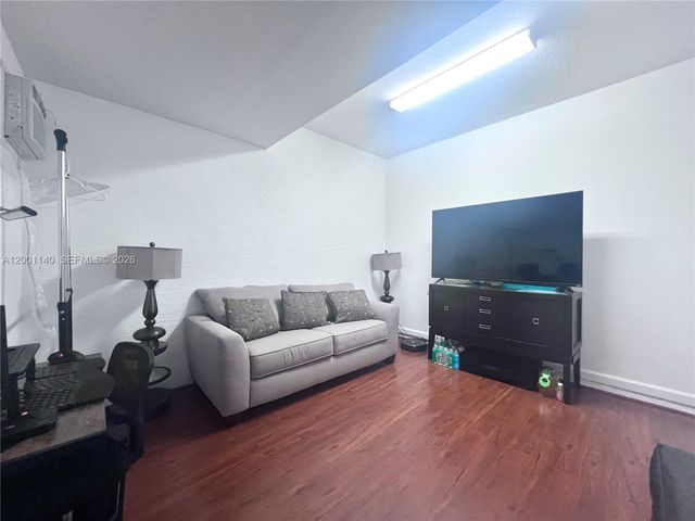 3361 NW 125th Ave, Sunrise, FL 33323