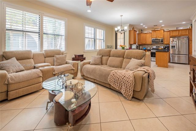 3361 NW 125th Ave, Sunrise, FL 33323