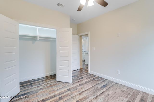 3300 N 9th Street, Ocean Springs, MS 39564