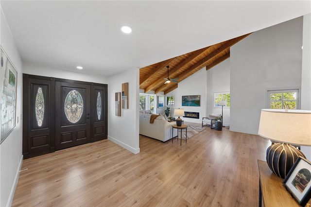 33747 Madera De Playa, Temecula, CA 92592