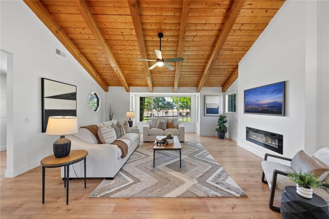 33747 Madera De Playa, Temecula, CA 92592