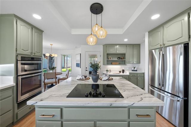 33747 Madera De Playa, Temecula, CA 92592