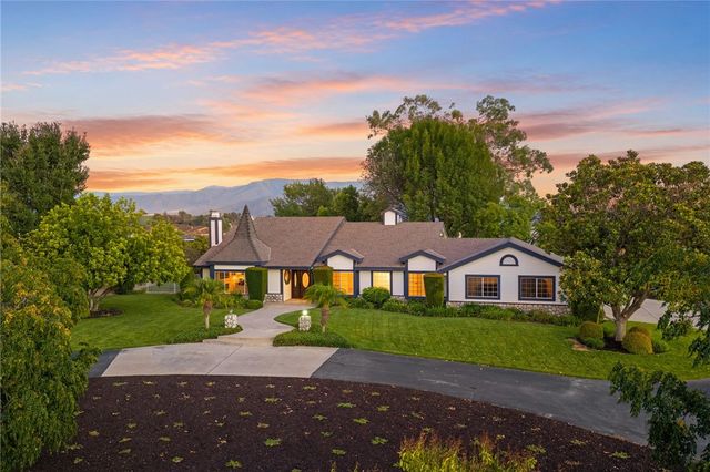 33747 Madera De Playa, Temecula, CA 92592