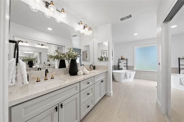 33747 Madera De Playa, Temecula, CA 92592