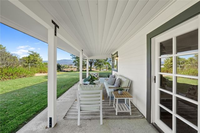 33747 Madera De Playa, Temecula, CA 92592